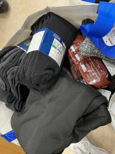 Erste Zeeman-Spende: Handschuhe, Decken und Mützen — Bild 3