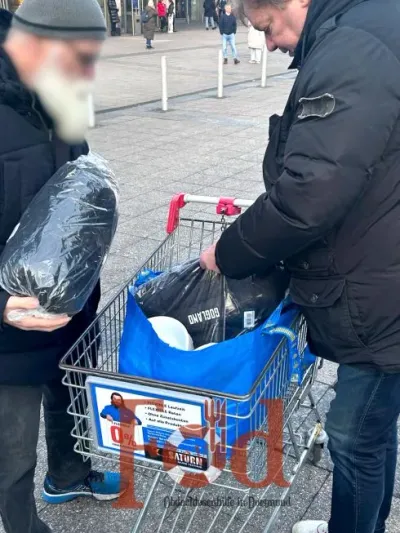 Gulaschsuppe, Kleidung und Schlafsäcke am Hauptbahnhof — Bild 4
