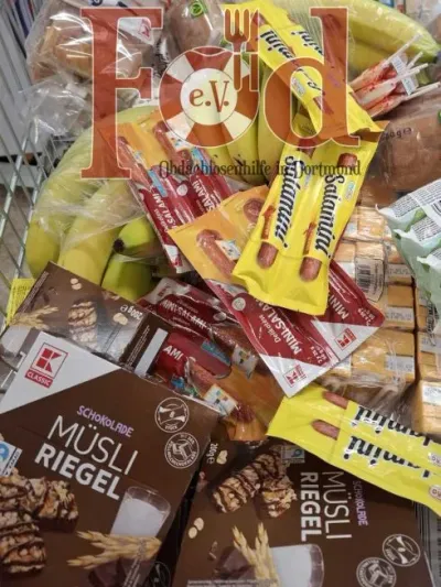 Lunch-Bags, Socken und Unterwäsche am Hellweg — Bild 4