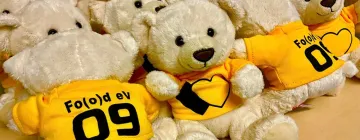 FOD e.V. Maskottchen-Teddys mit gelben T-Shirts